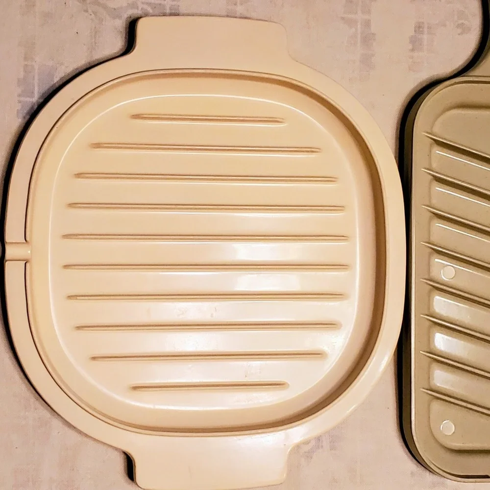 Lot 3 Microwave Cookware Rubbermaid Lid 5017 Dish 5555 Nordic Ware Grill & Bake